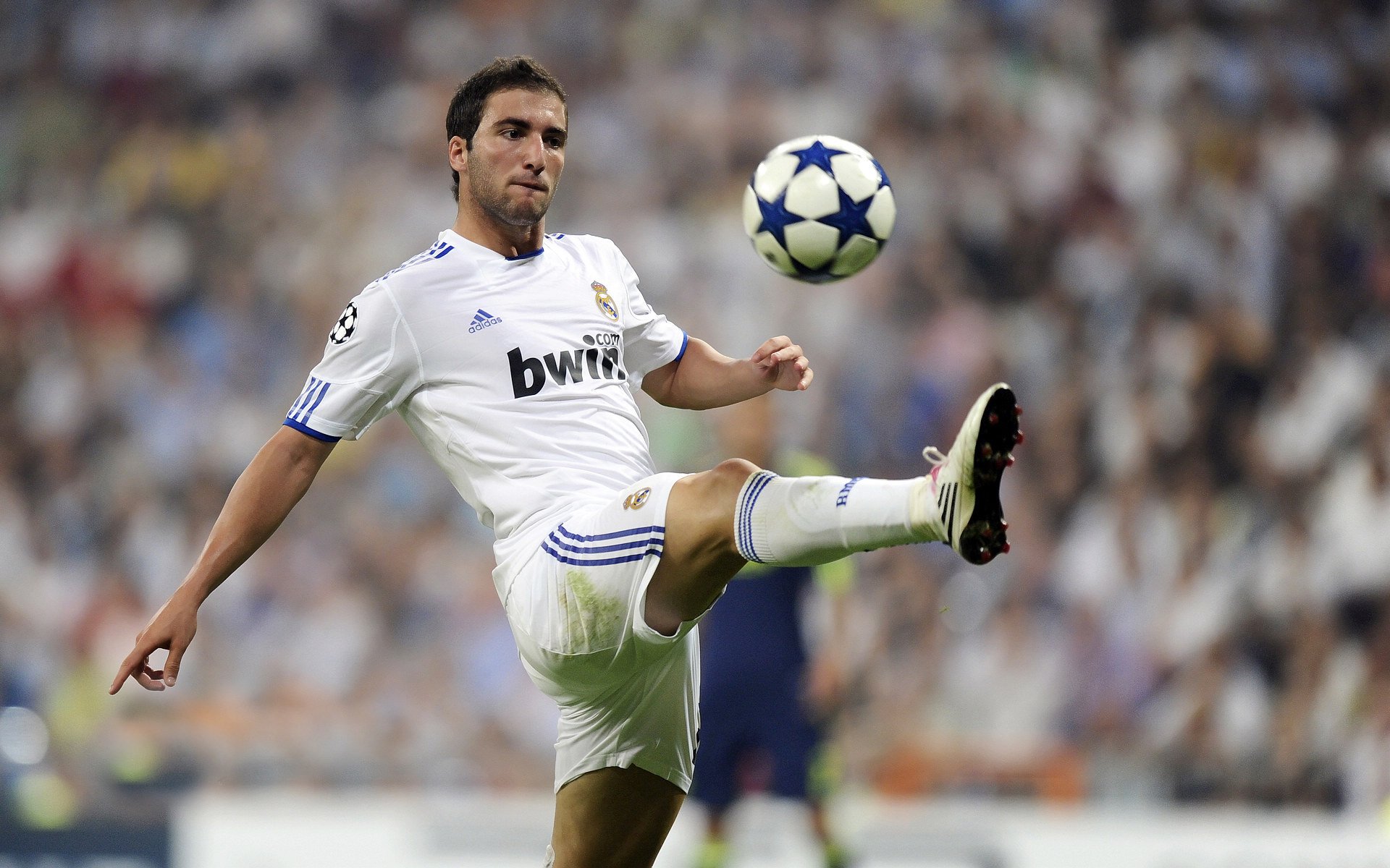 时机把握：比赛中的微妙决策，比赛时期